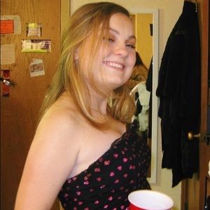 Meet your Posher, Emily